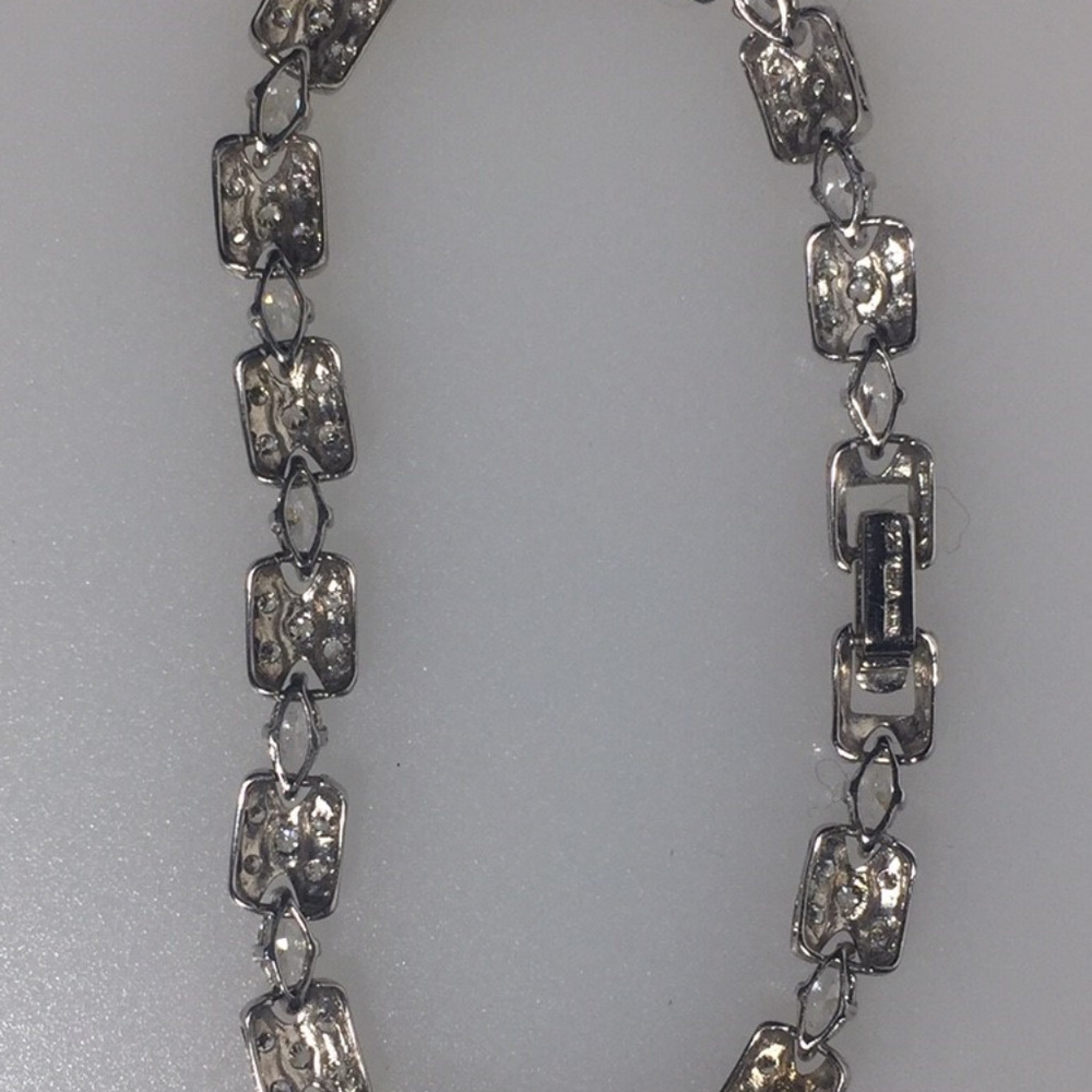 Vintage Look Rhinestone Bracelet - Picture 5 of 7